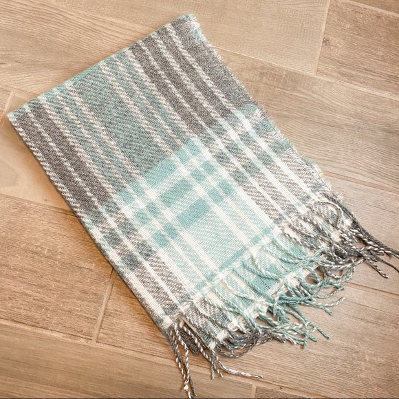 LIV & PIPER Accessories - Mint & Gray Plaid Scarf